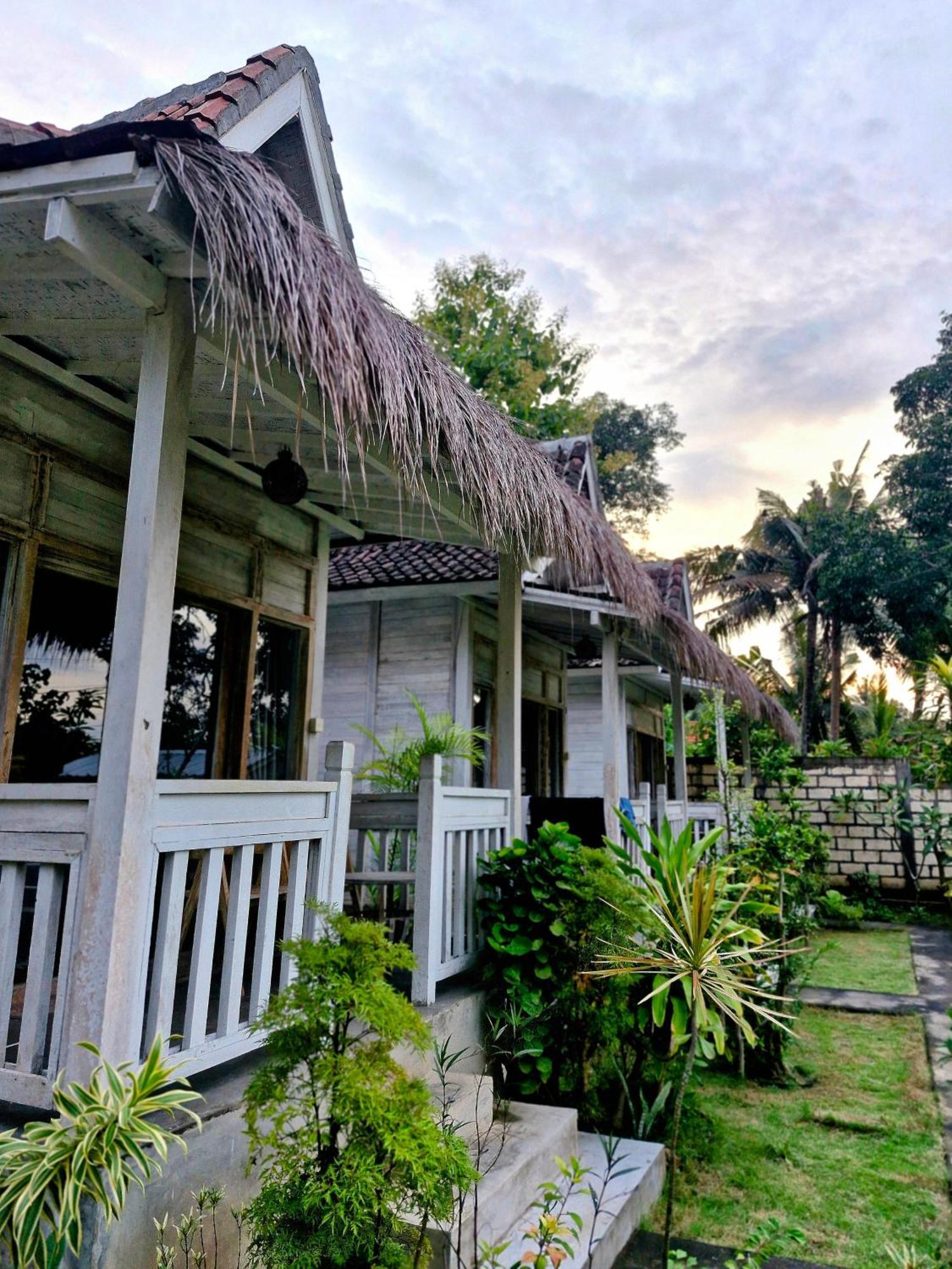 Batununggul The Layar Homestay מראה חיצוני תמונה